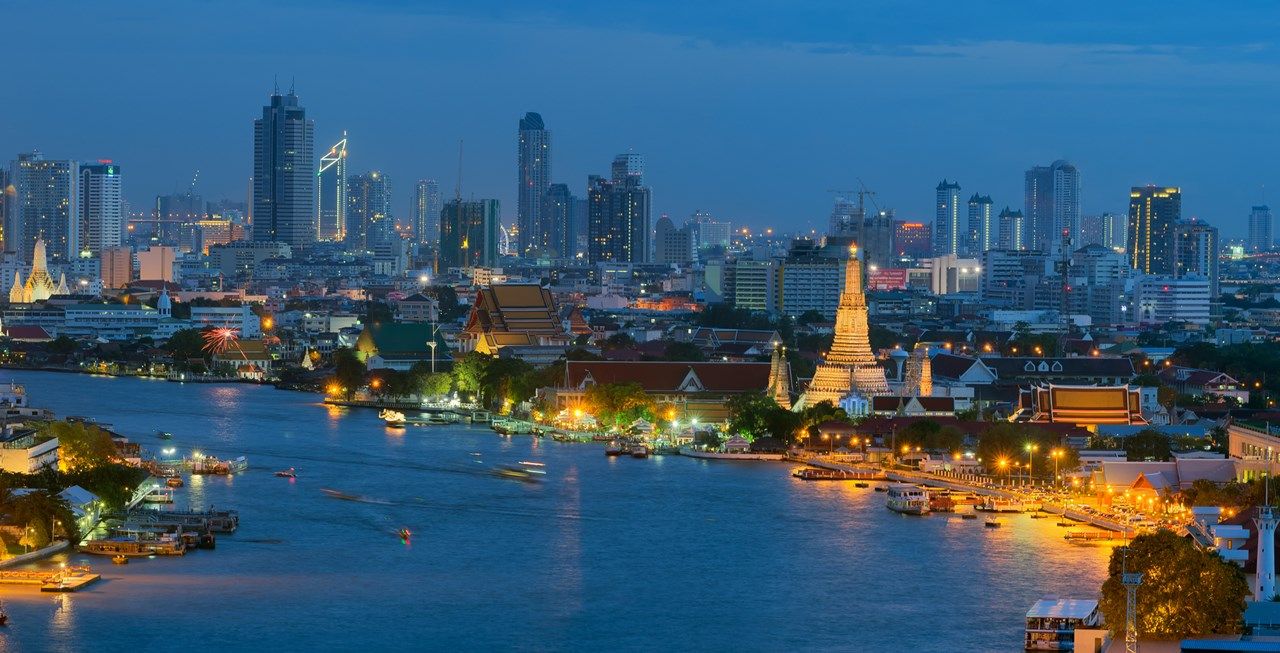 Explore Bangkok Hidden Gem At Night - TakeMeTour